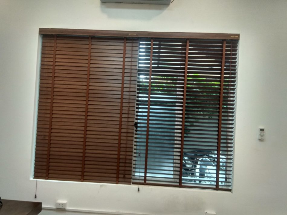 Lắp rèm gỗ cửa sổ nhỏ ở 40 Tăng Bạt Hổ – Hai Bà Trưng