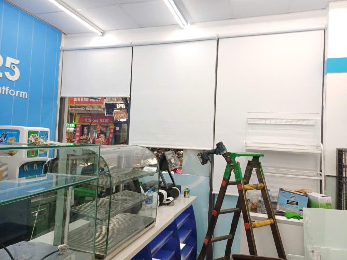 Lắp rèm cuốn cửa kính Hà Đông — Giá từ 230.000đ/m²